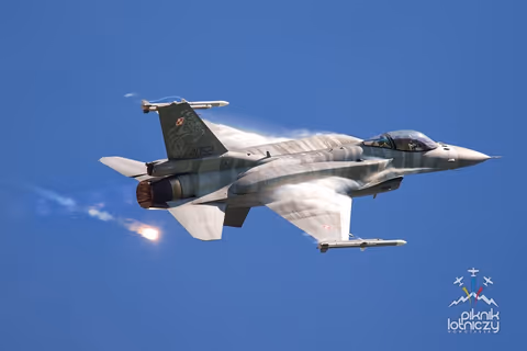 F-16 Tiger Demo Team Na Nowotarskim niebie — 1